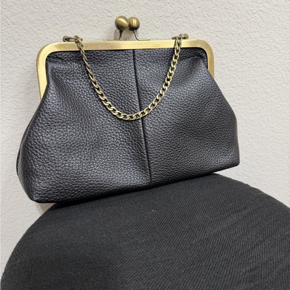 Handbags - Vintage Black Clutch